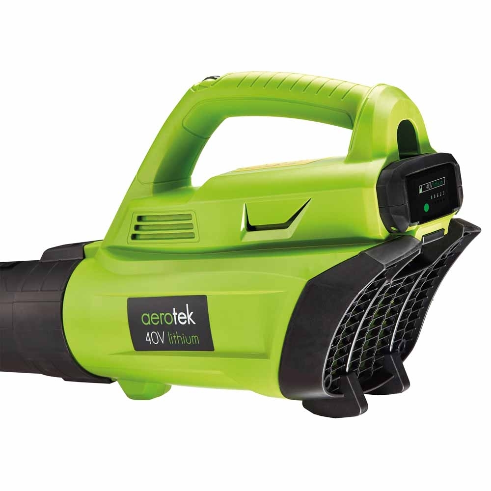 Aerotek Series X2 40V Cordless Leaf Blower | Garden Gear